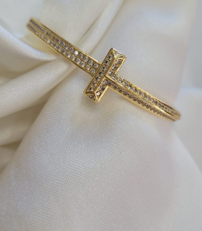 ALTIN KAPLAMA ÖZEL TAŞ DETAY İNCE KELEPÇE