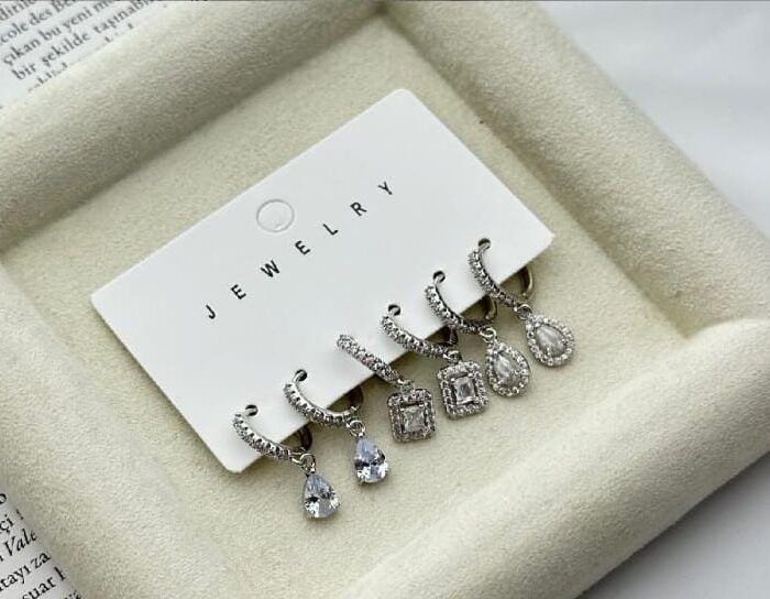 ALTIN KAPLAMA SALLANTILI TAŞLI KÜPE 6'LI KÜPE