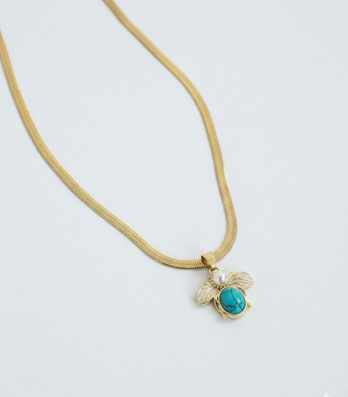 TURKUAZ ÇELİK ARI DETAY KOLYE